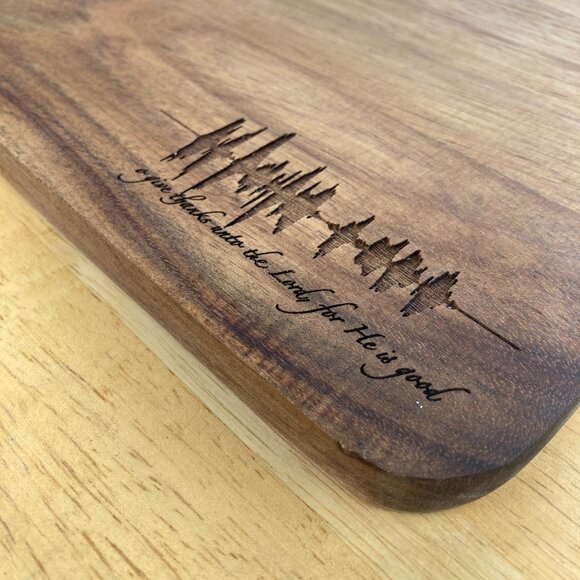 O Give Thanks Unto The Lord For He Is Good Soundwave Cutting Board - Picture 3 of 6